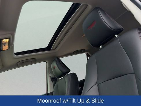 Used 2021 Toyota 4Runner TRD Off-Road Premium w/ Moonroof Package AWD/4WD image 12