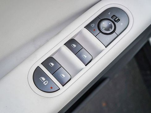 New 2026 Hyundai Ioniq 5 SEL image 24