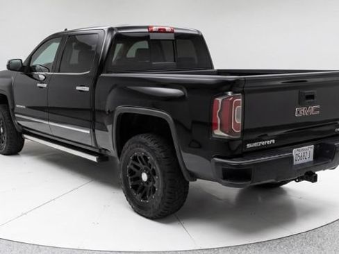 Used 2017 GMC Sierra 1500 Denali w/ Denali Ultimate Package AWD/4WD image 6