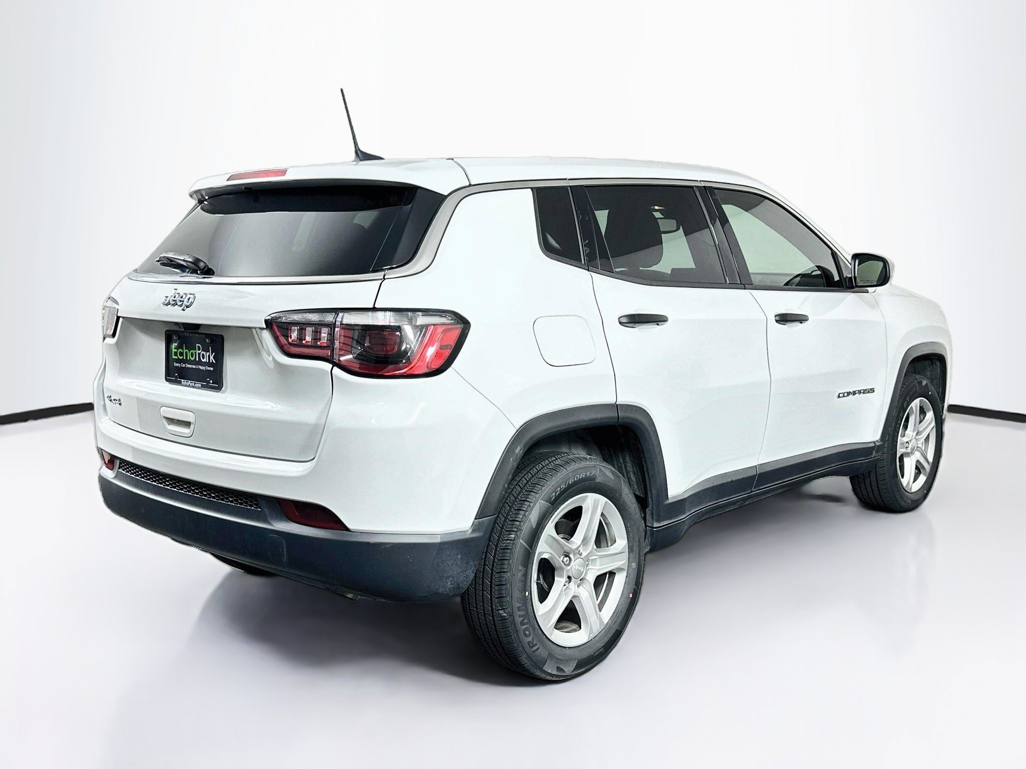 Used 2023 Jeep Compass Sport AWD/4WD image 9