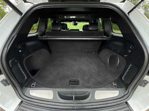 Used 2020 Jeep Grand Cherokee SRT AWD/4WD image 10