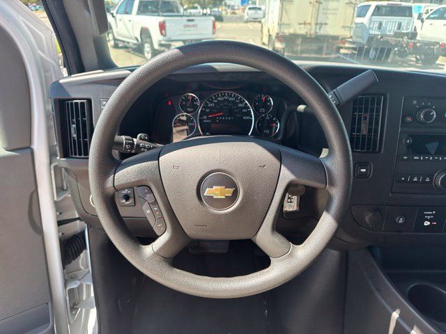 Used 2024 Chevrolet Express 3500 LT w/ LT Preferred Equipment Group RWD image 10