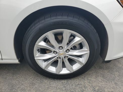 Used 2024 Chevrolet Malibu LT image 6