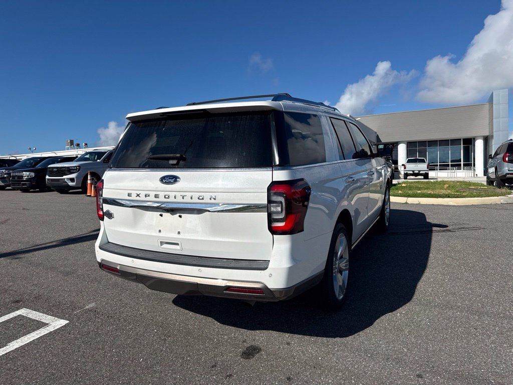Used 2022 Ford Expedition King Ranch RWD image 2