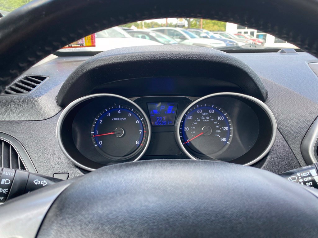 Used 2015 Hyundai Tucson Limited w/ Option Group 03 AWD/4WD image 8