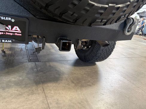 Used 2017 Jeep Wrangler Unlimited Sport w/ Quick Order Package 24S AWD/4WD image 23