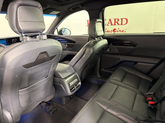 Used 2024 Lincoln Nautilus Premier w/ Equipment Group 102A AWD/4WD image 30