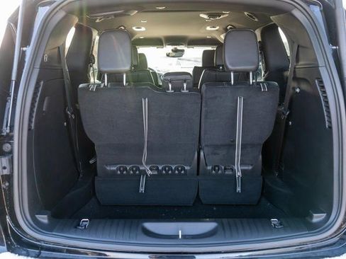 New 2026 Chrysler Pacifica Select FWD image 8