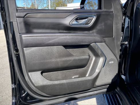 Used 2023 GMC Yukon XL AT4 w/ AT4 Premium Plus Package image 21