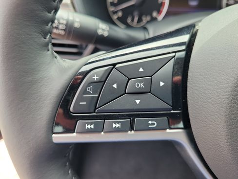 Used 2022 Nissan Altima 2.5 Platinum AWD/4WD image 17