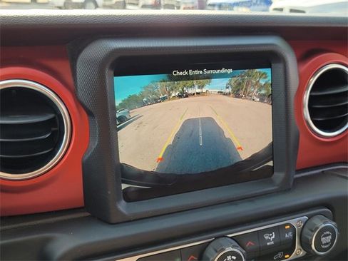 Certified 2021 Jeep Wrangler Unlimited Rubicon image 24