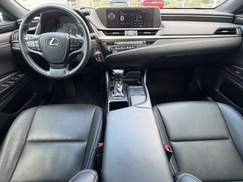 Used 2020 Lexus ES 300h w/ Accessory Package FWD image 14