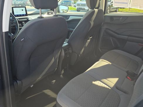Used 2022 Ford Escape SE w/ Cold Weather Package image 24