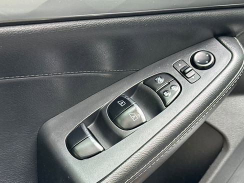 Used 2020 Nissan Maxima 3.5 SV w/ Floor Mat Group FWD image 13