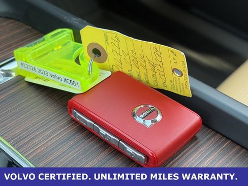 Certified 2023 Volvo XC60 B5 Ultimate w/ Protection Package image 41