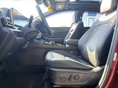 Used 2025 Kia Sportage X-Line AWD/4WD image 16