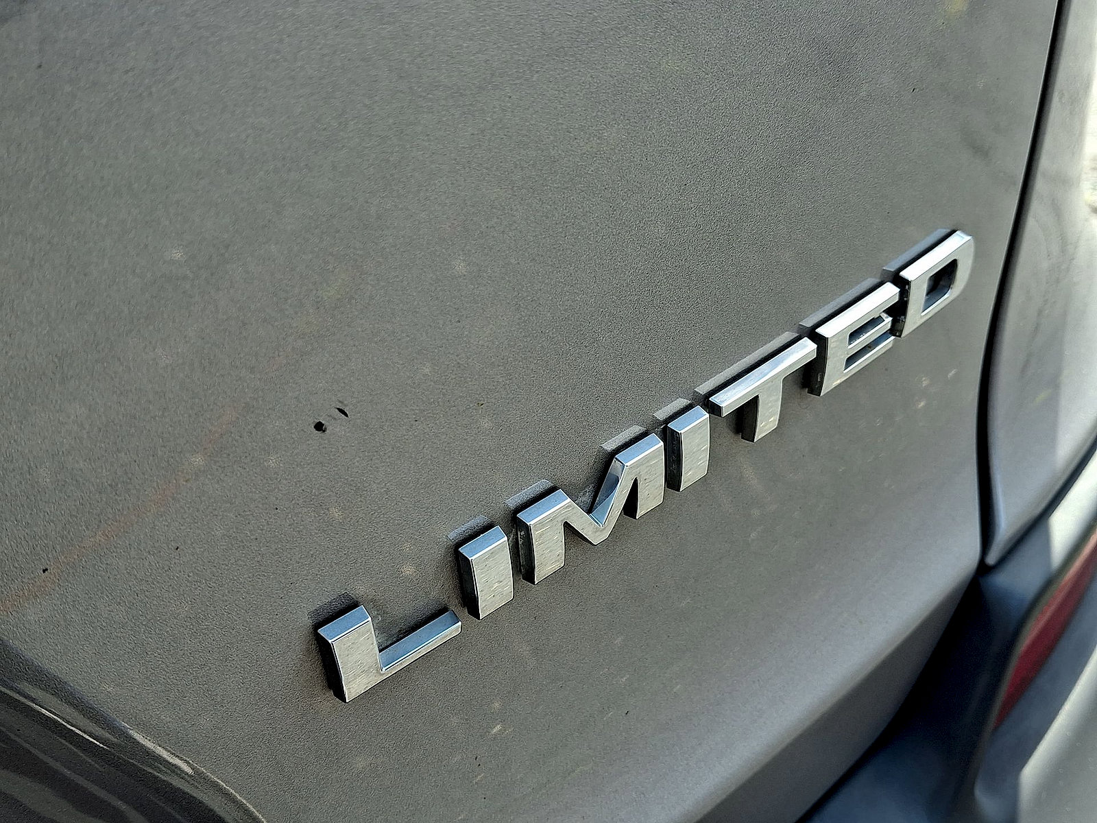 Used 2020 Jeep Cherokee Limited AWD/4WD image 24