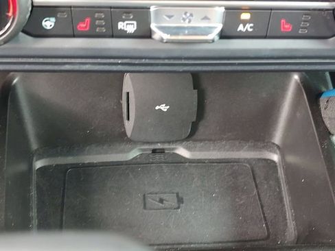 Used 2022 Ford Bronco Outer Banks w/ Sasquatch Package image 18