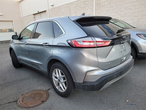 Used 2024 Ford Edge SEL image 7