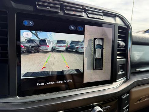 Used 2023 Ford F250 Lariat w/ FX4 Off-Road Package image 37