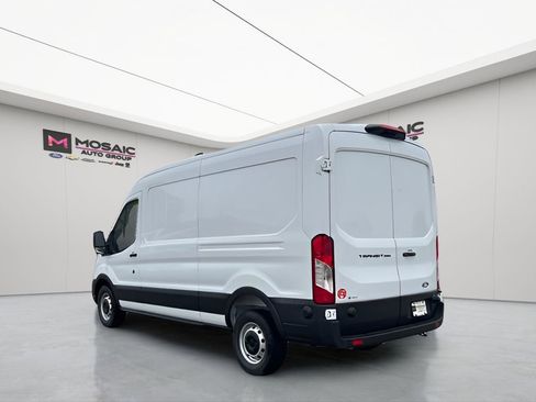 New 2026 Ford Transit 250 148 Medium Roof w/ Load Area Protection Package RWD image 5