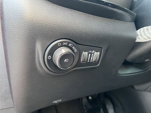 New 2026 Jeep Compass Limited image 22