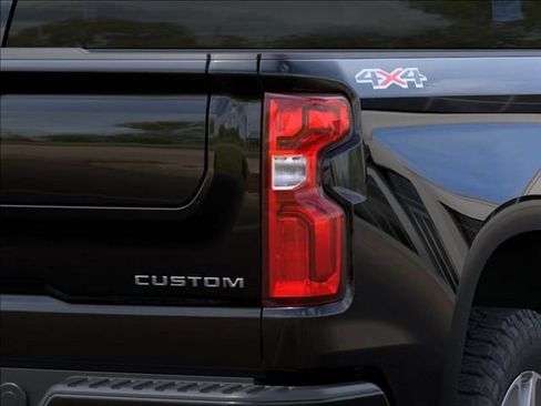 New 2026 Chevrolet Silverado 1500 Custom AWD/4WD image 11