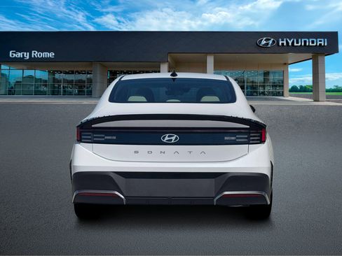 New 2026 Hyundai Sonata SE FWD image 6