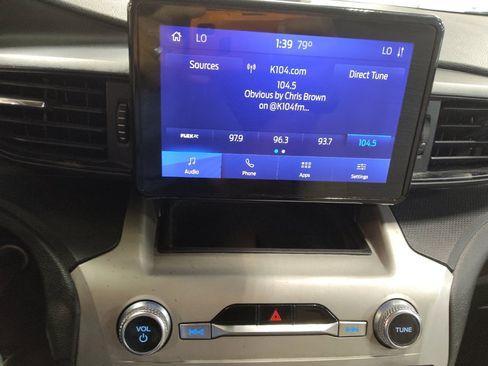 Used 2020 Ford Explorer 2WD image 25