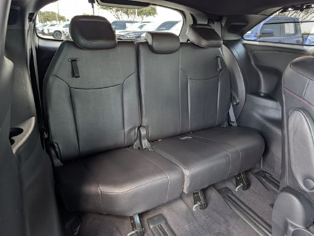 Certified 2025 Toyota Sienna XSE w/ XSE Premium Package AWD/4WD image 30