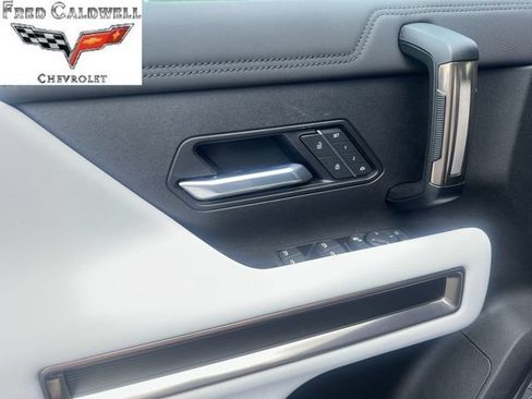 Used 2025 GMC Hummer EV 3X AWD/4WD image 28