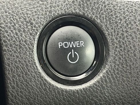 Used 2025 Toyota Camry LE FWD image 22