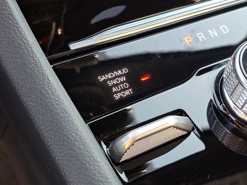 New 2025 Jeep Grand Cherokee Limited image 9