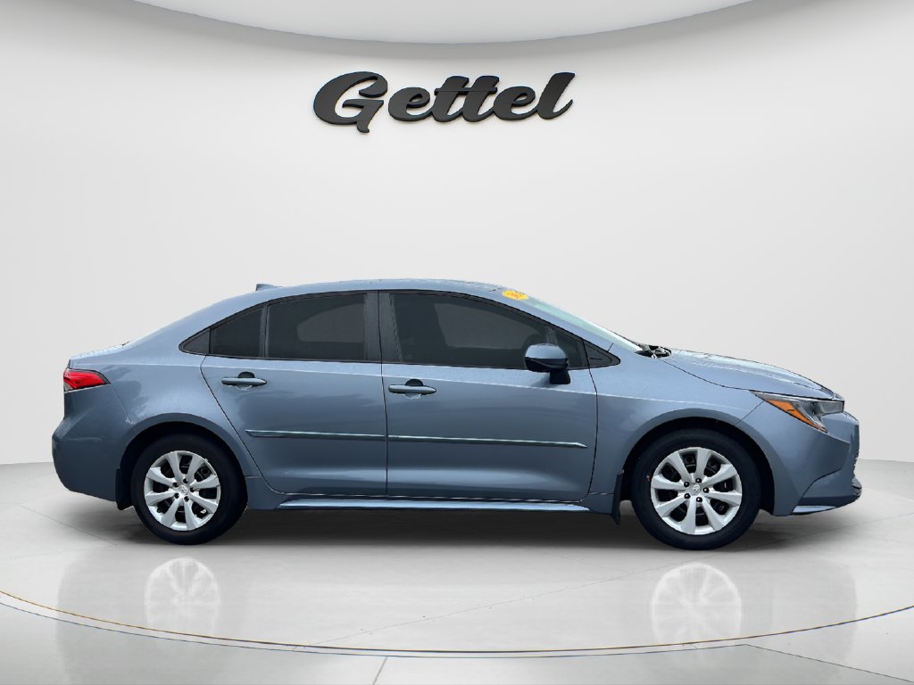 Used 2024 Toyota Corolla LE FWD image 4
