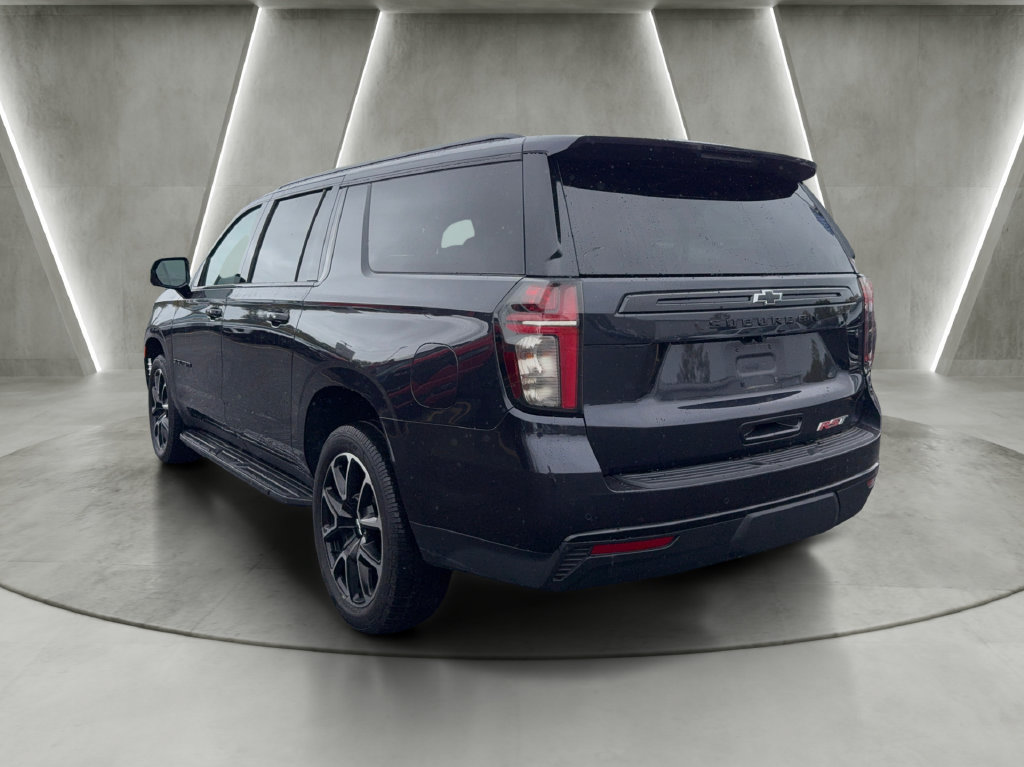 Used 2023 Chevrolet Suburban RST w/ Luxury Package AWD/4WD image 5