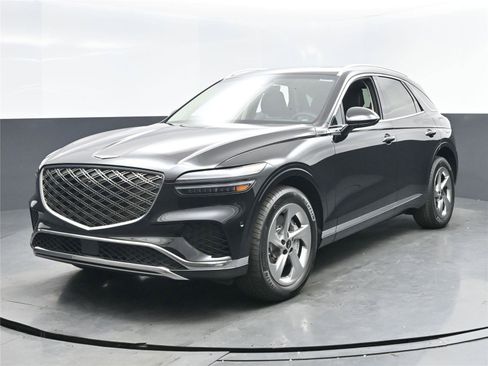 Used 2026 Genesis GV70 2.5T Advanced image 11