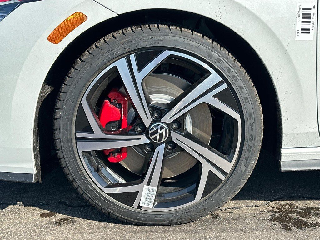 New 2026 Volkswagen GTI SE FWD image 6