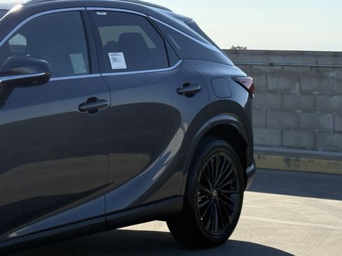 New 2026 Lexus RX 350h AWD/4WD image 9