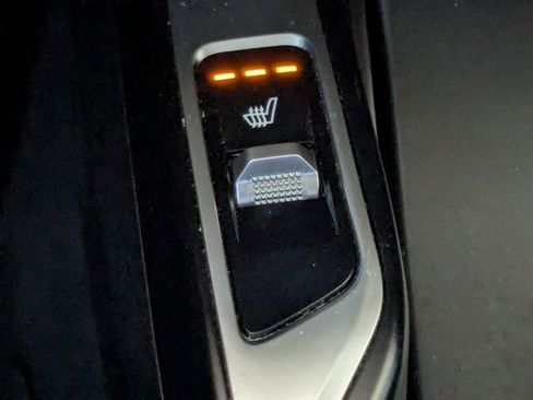 Certified 2023 Kia Sorento EX image 27