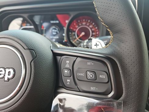 New 2025 Jeep Wrangler Unlimited Rubicon 392 image 38