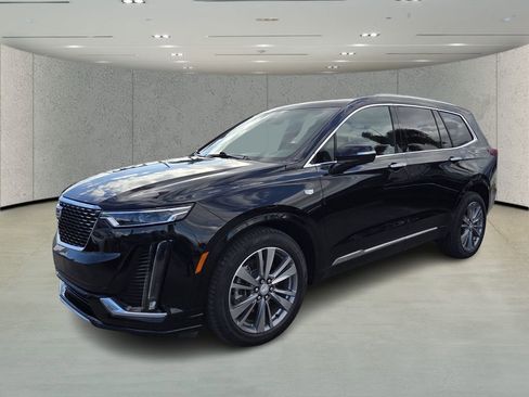 Used 2022 Cadillac XT6 Premium Luxury image 7