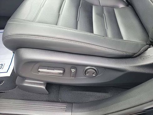 Used 2024 Honda CR-V EX-L image 16