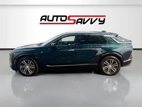 Used 2025 Cadillac Lyriq Luxury w/ LPO, Floor Liner Package AWD/4WD image 4