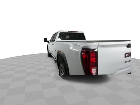 Used 2024 GMC Sierra 2500 Pro w/ Convenience Package image 7