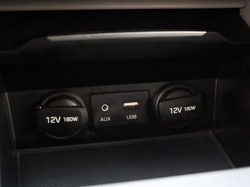 Used 2017 Hyundai Elantra SE FWD image 40
