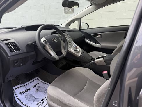 Used 2012 Toyota Prius Two FWD image 12