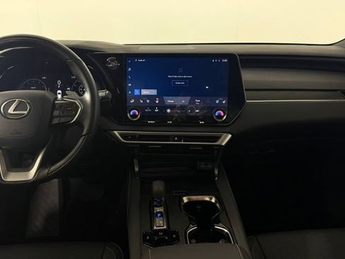Used 2025 Lexus RX 350 Premium w/ Accessory Package (Z1) FWD image 23