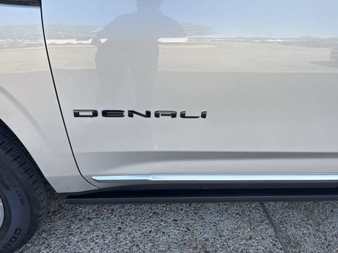 Certified 2024 GMC Yukon XL Denali w/ Max Trailering Package AWD/4WD image 33