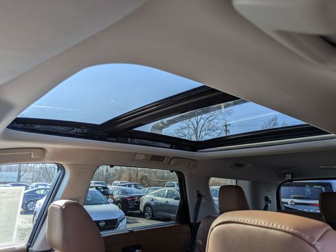 New 2025 Nissan Pathfinder Platinum w/ Cargo Package image 29