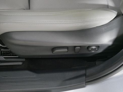 Used 2024 Subaru Legacy Limited AWD/4WD image 20